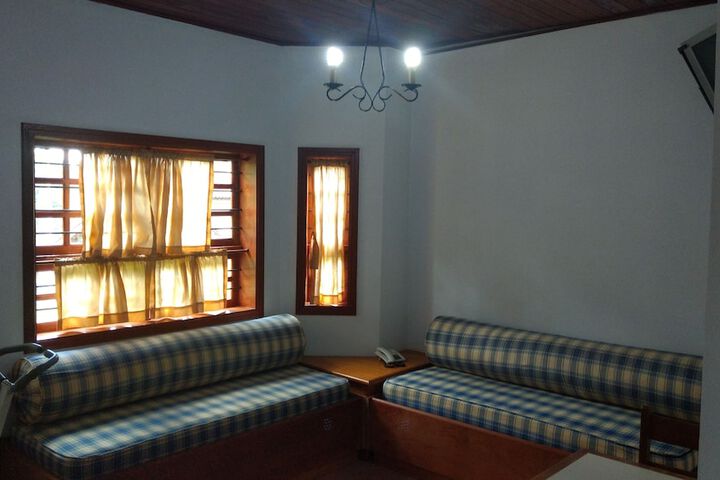Room 35 of 40