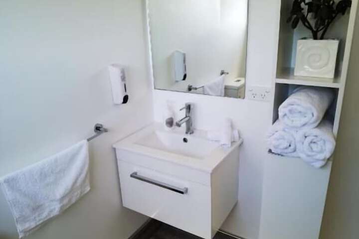 Room 18 of 34