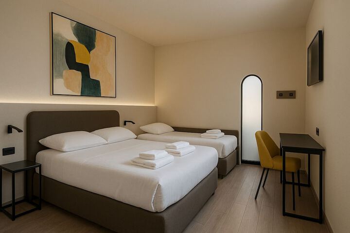 Room 7 of 32
