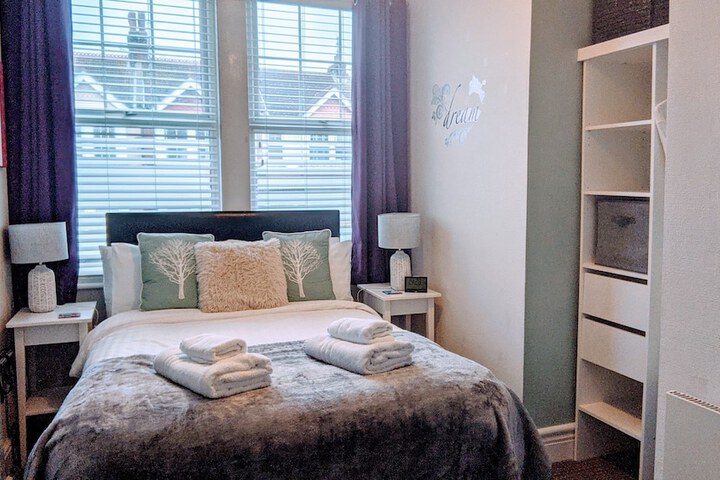 Room 7 of 38