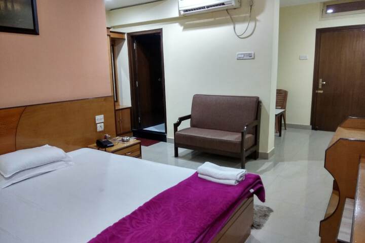 Room 54 of 81