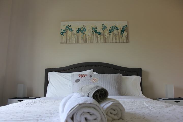 Room 3 of 33