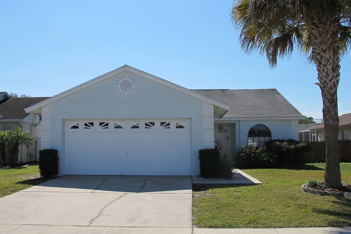 Property Grounds 35 of 38