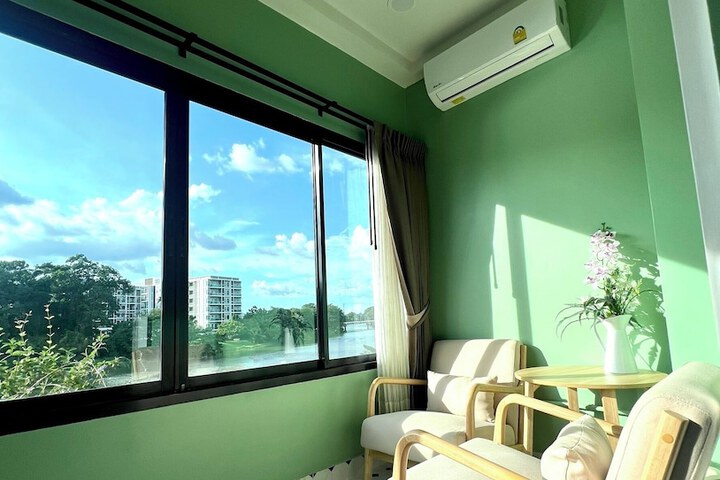 Room 60 of 164