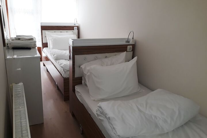 Room 16 of 73
