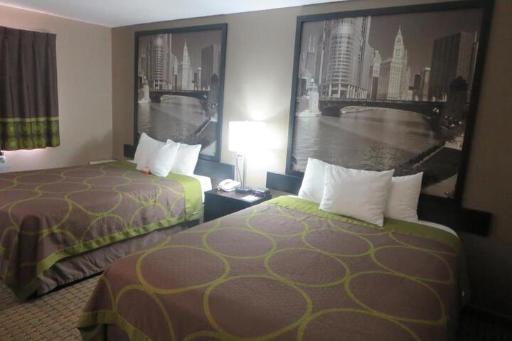 2 Double Beds (7 of 7)
