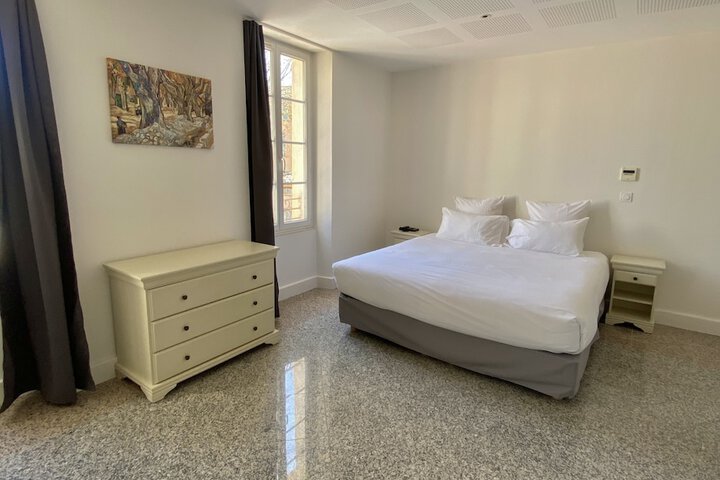 Room 40 of 81