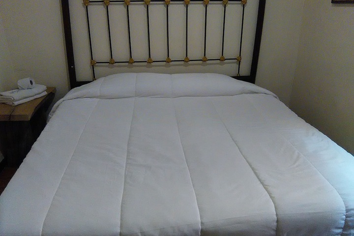 Room 9 of 36
