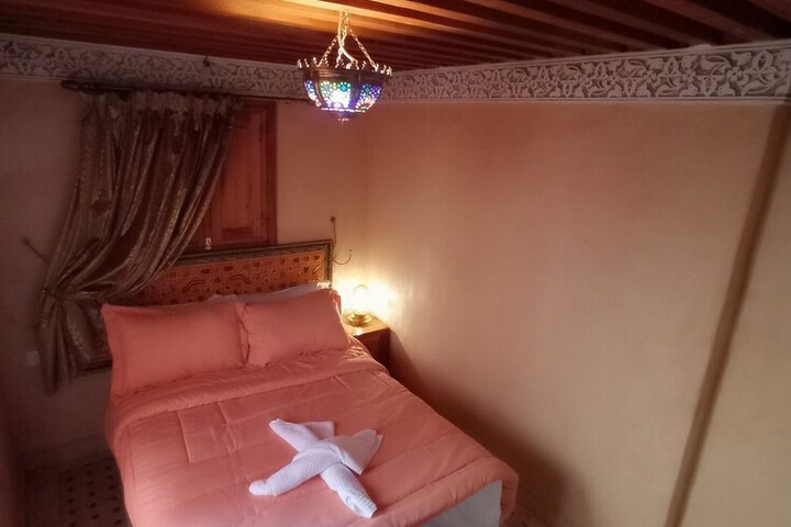 Room 27 of 63
