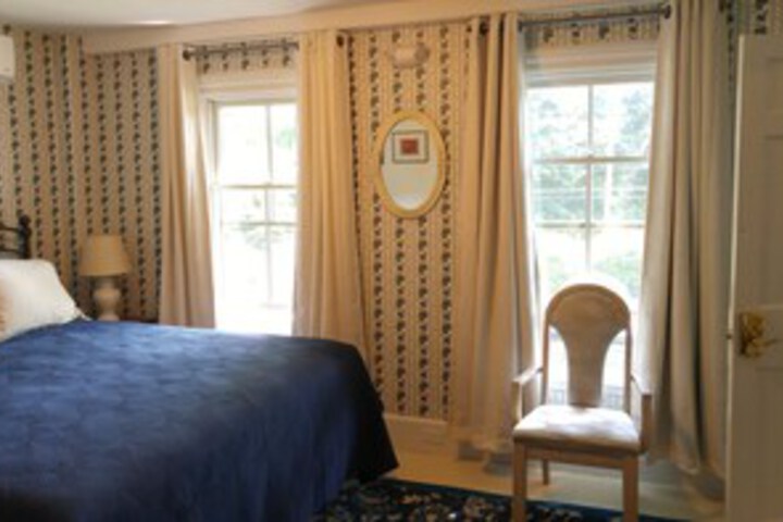 Room 34 of 38