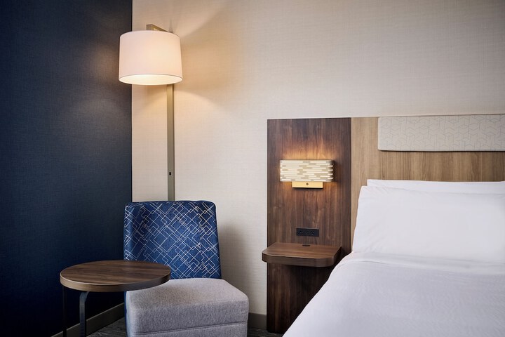 Room 11 of 47