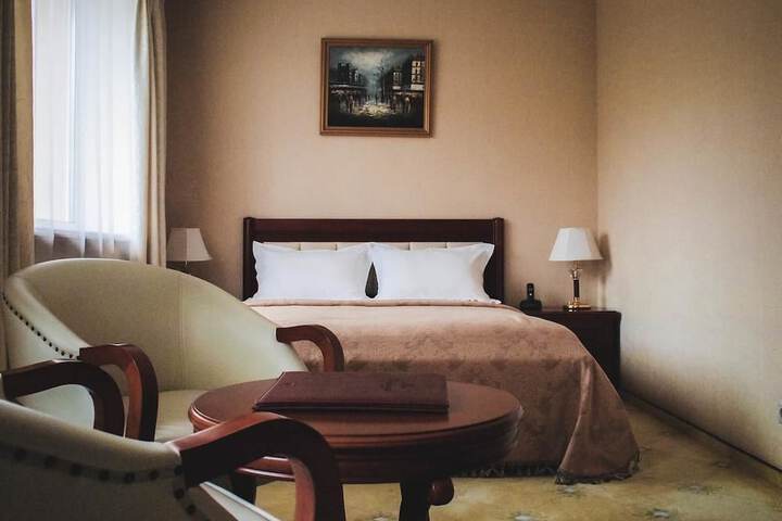 Room 3 of 36