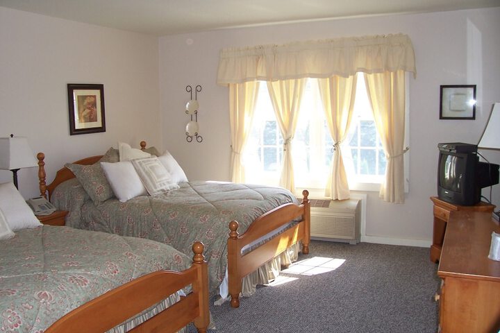 Room 11 of 77
