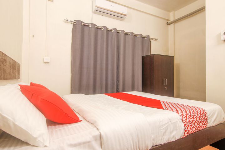Room 33 of 35