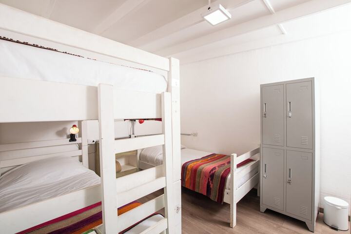 Room 20 of 37