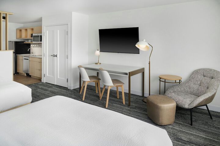Room 13 of 47