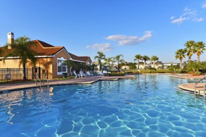 Pool 20 of 33