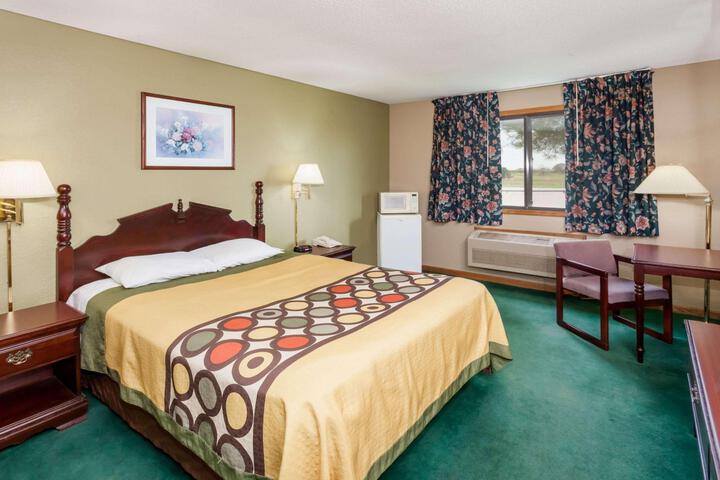 1 Queen Bed Mobility Accessible (1 of 16)