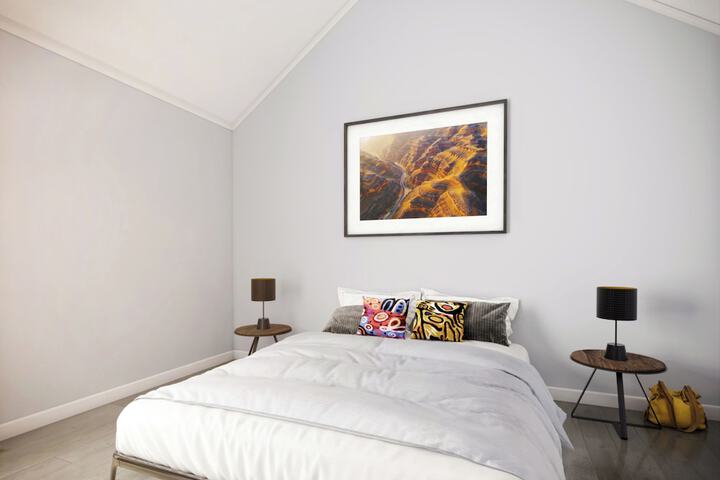 Room 8 of 25