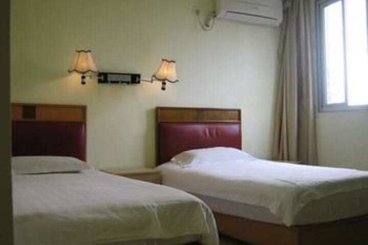 Room 37 of 59