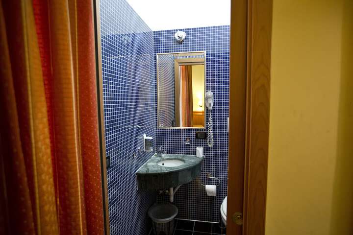 Clean Restrooms
