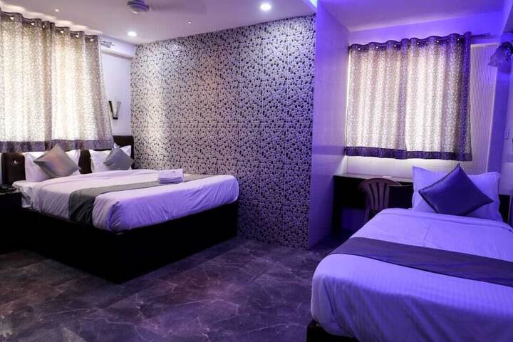 Room 3 of 6