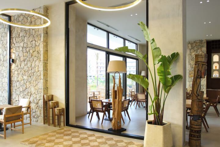 Hotel Interior 98 of 118