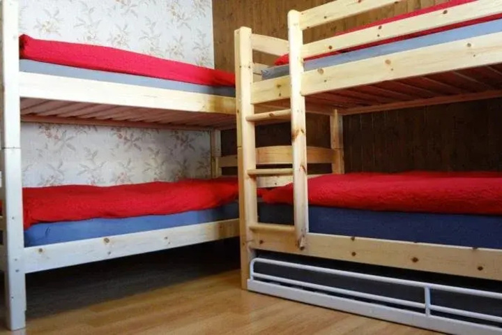 Room 2 of 12