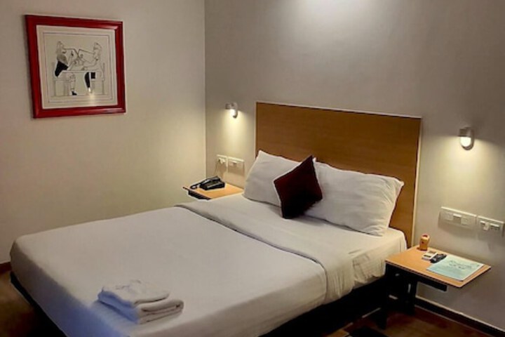 Room 3 of 15