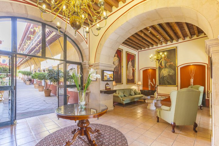 Hotel 3 of 67