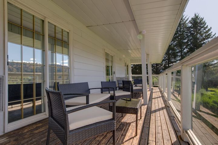 Terrace/Patio 54 of 56