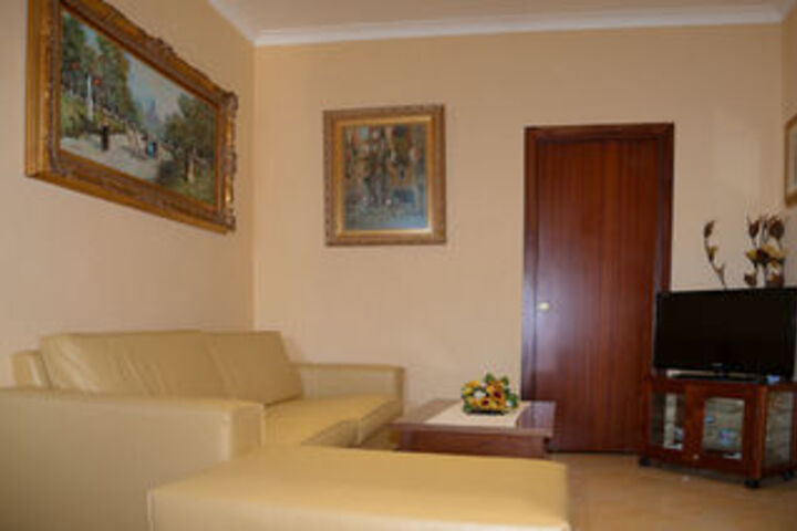Room 15 of 18