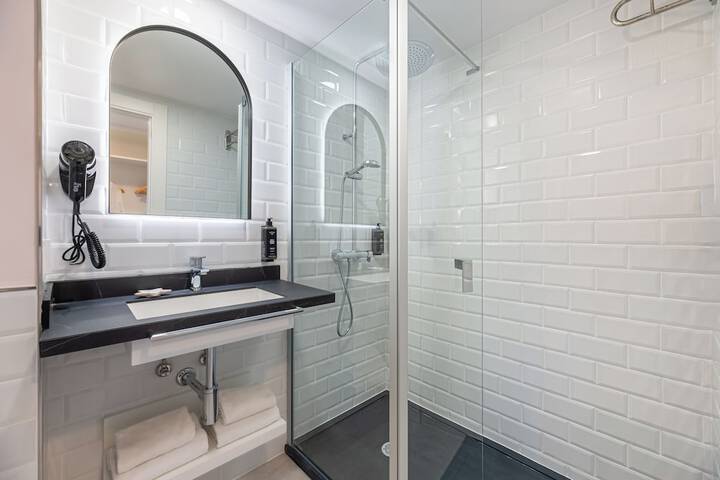 Clean Restrooms