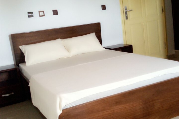 Room 19 of 32