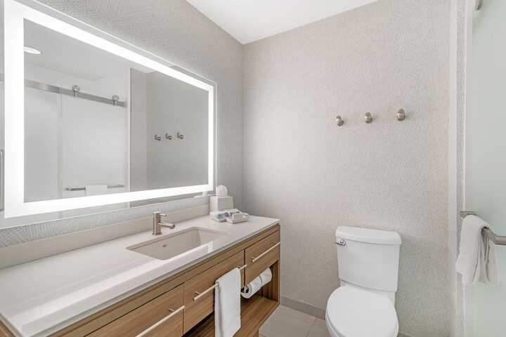 Bathroom shower