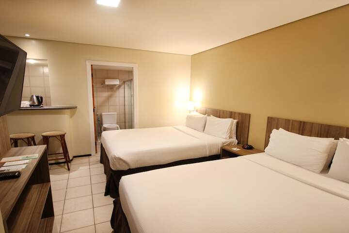 Room 43 of 137
