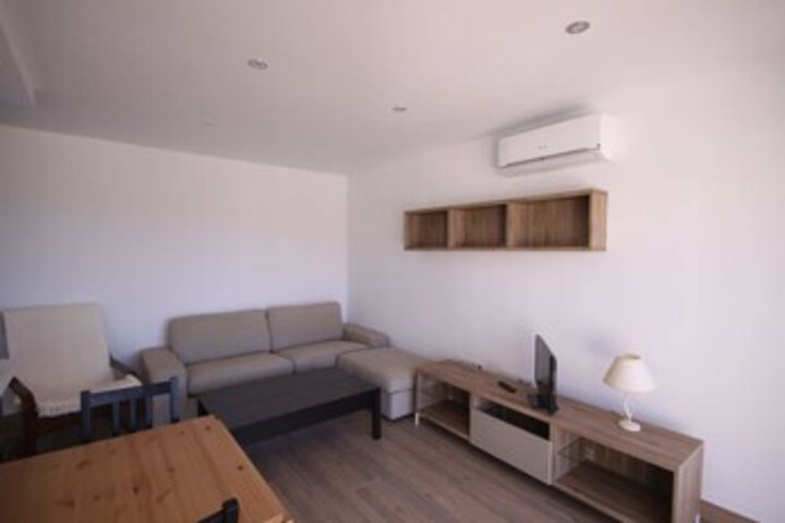 Room 9 of 15