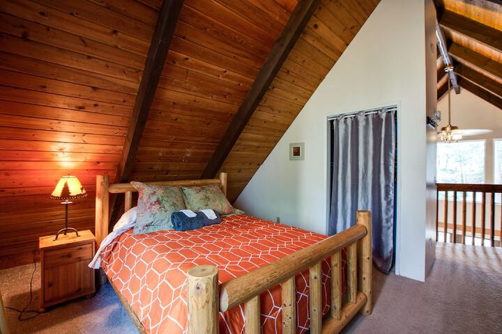 Room 4 of 26