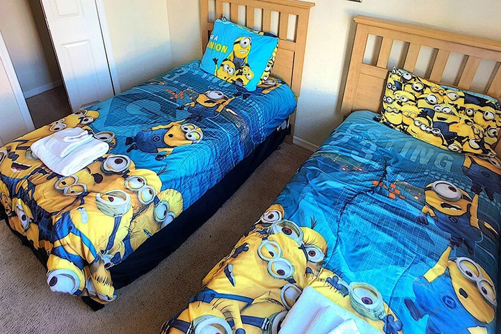 Room 6 of 19