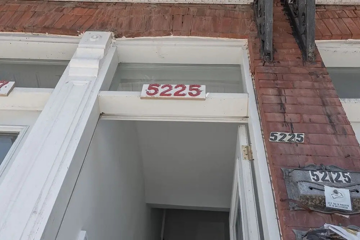 Exterior of BRIGHT n COZY 4BedR in the HEART of MTL