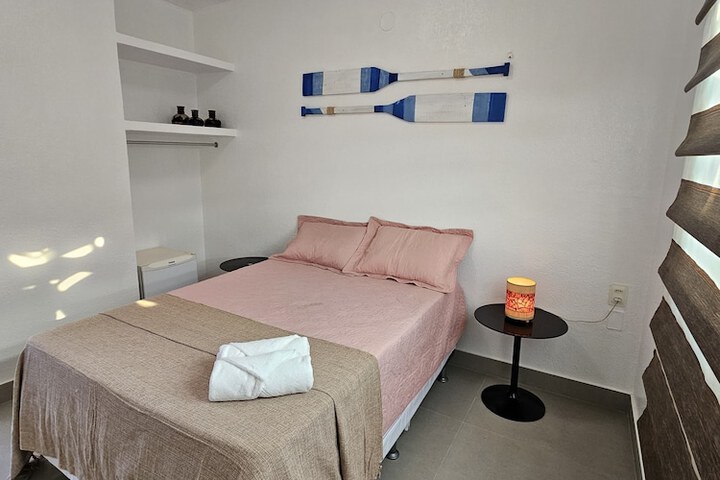Room 2 of 63
