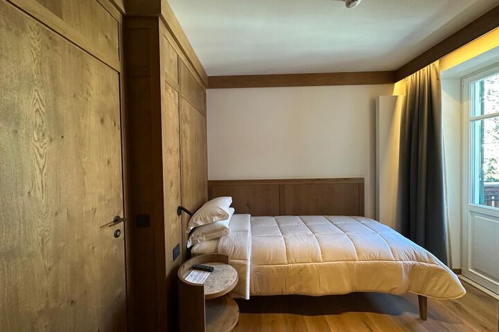 Room 31 of 106
