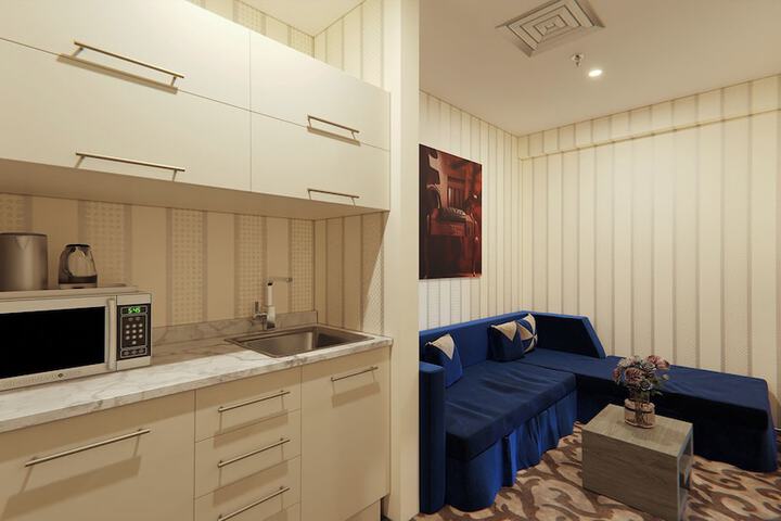 Room 19 of 37