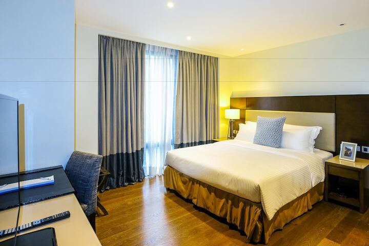 Room 6 of 41