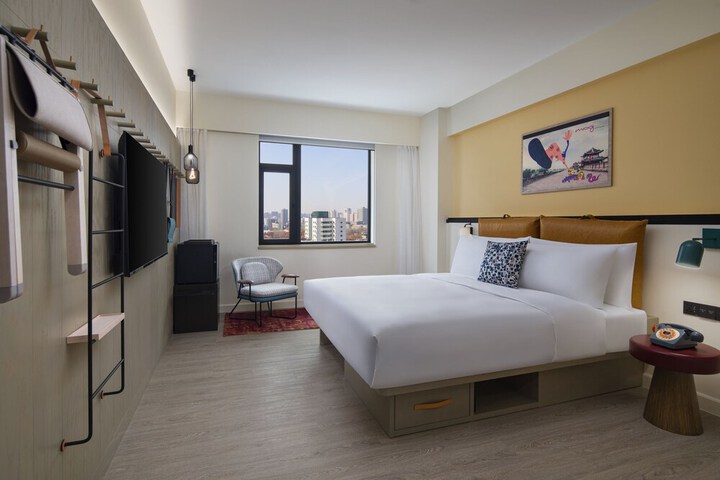 Room 13 of 57
