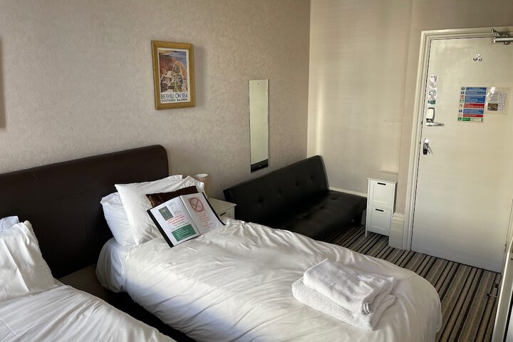 Room 15 of 74