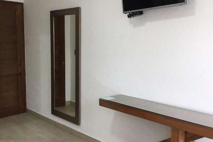 Room 6 of 52