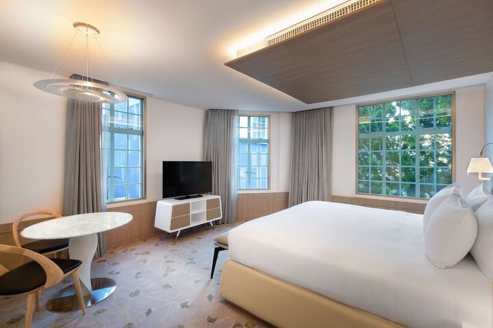 Room 43 of 88