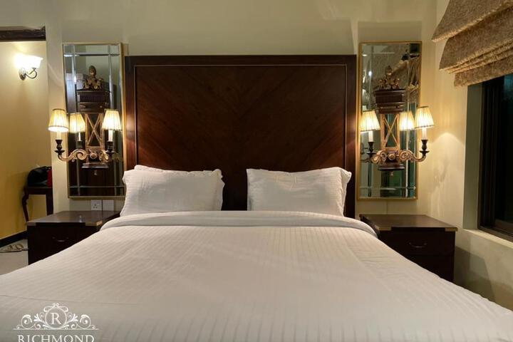 Richmond Boutique Hotel