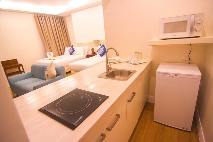 Room 7 of 42